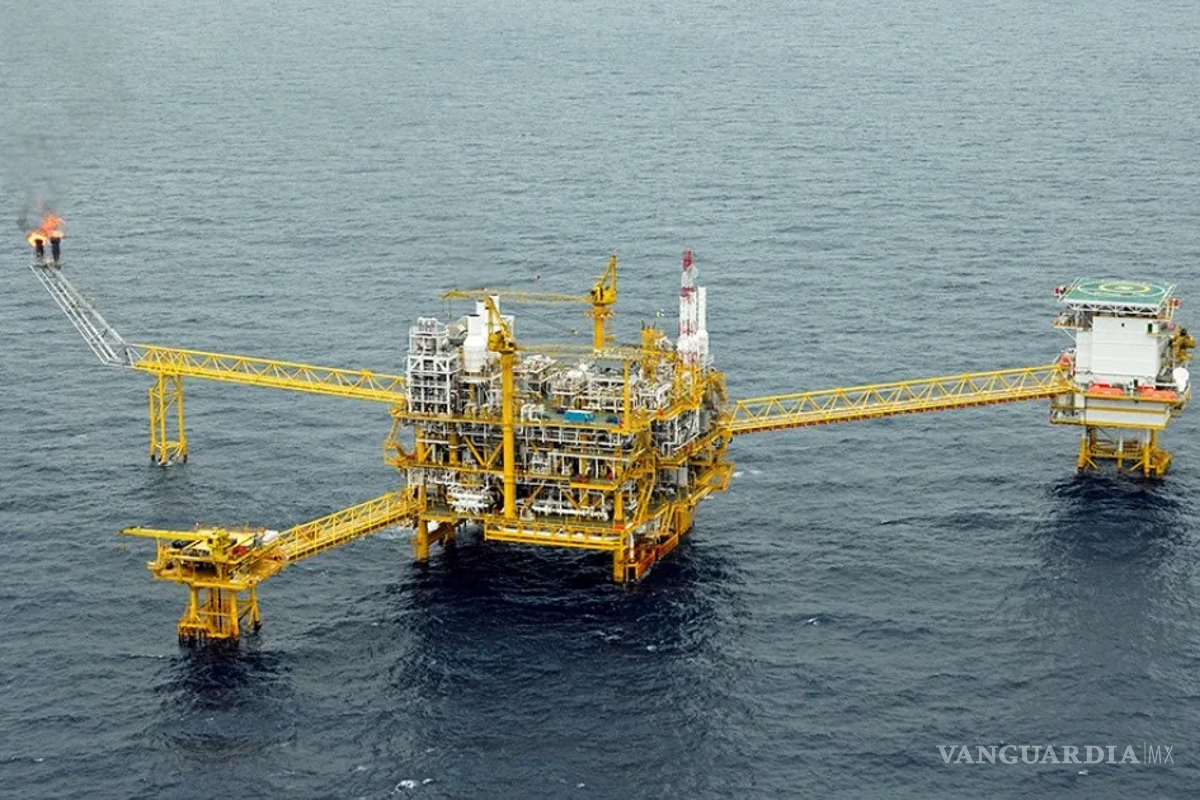 México mantendrá su cuota de producción petrolera, informa Nahle