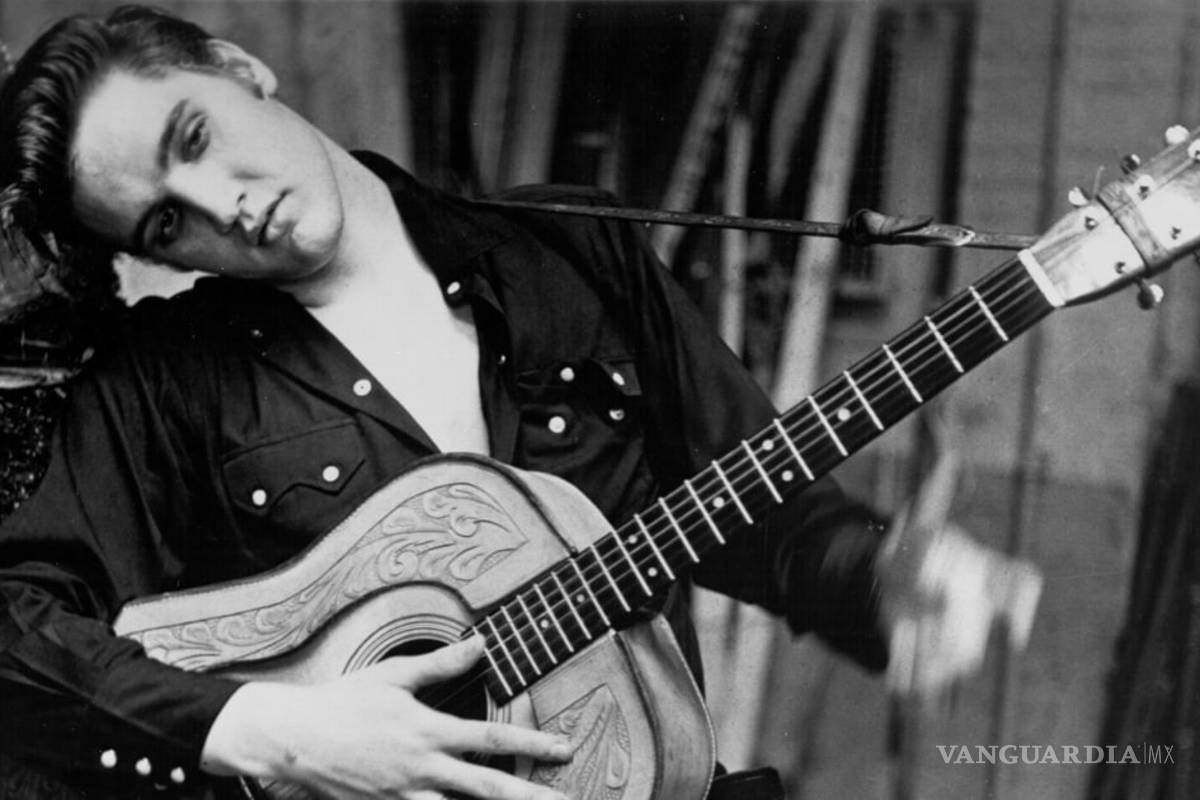 $!Fue Elvis contra Elvis cuando comenzó a morir, 40 años atrás, un día como hoy