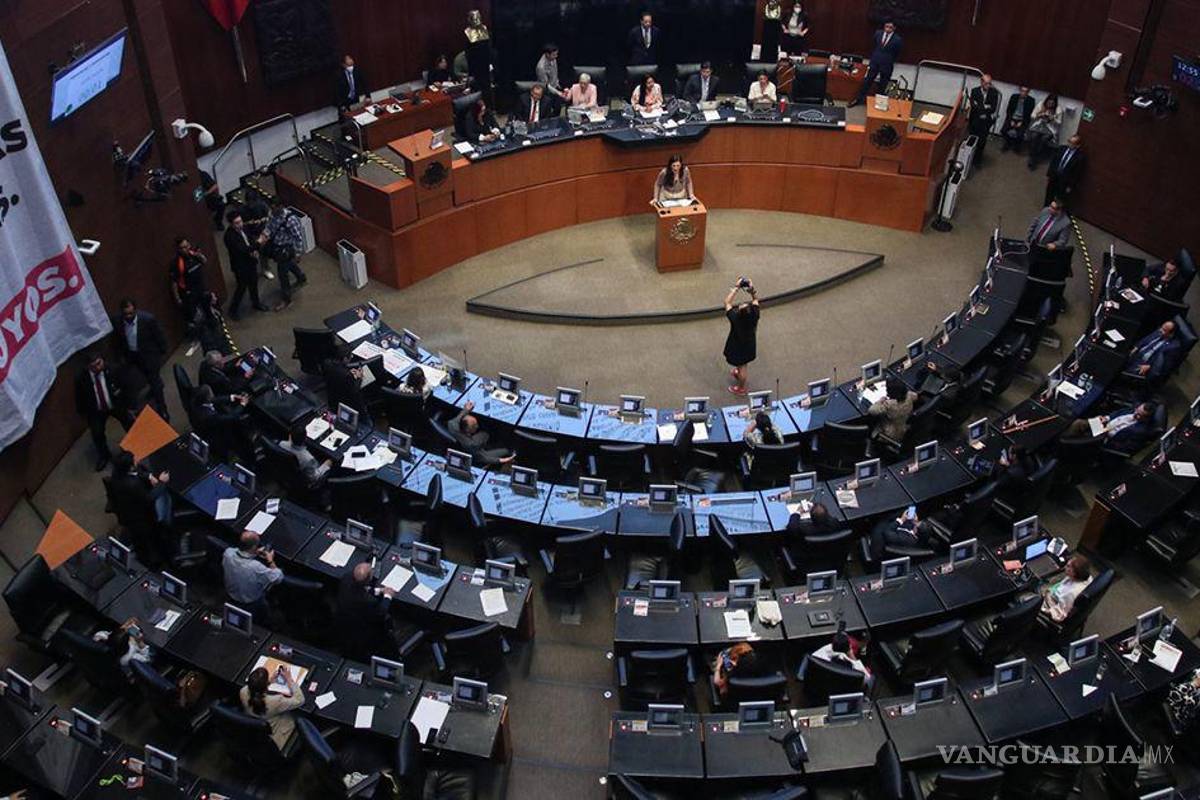 Legisladores sesionan menos de una hora y se van de vacaciones navideñas