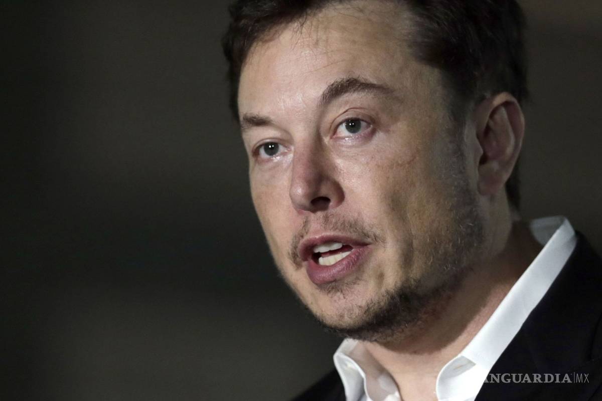 $!Tequileros mexicanos buscan frenar 'Teslaquila' de Elon Musk