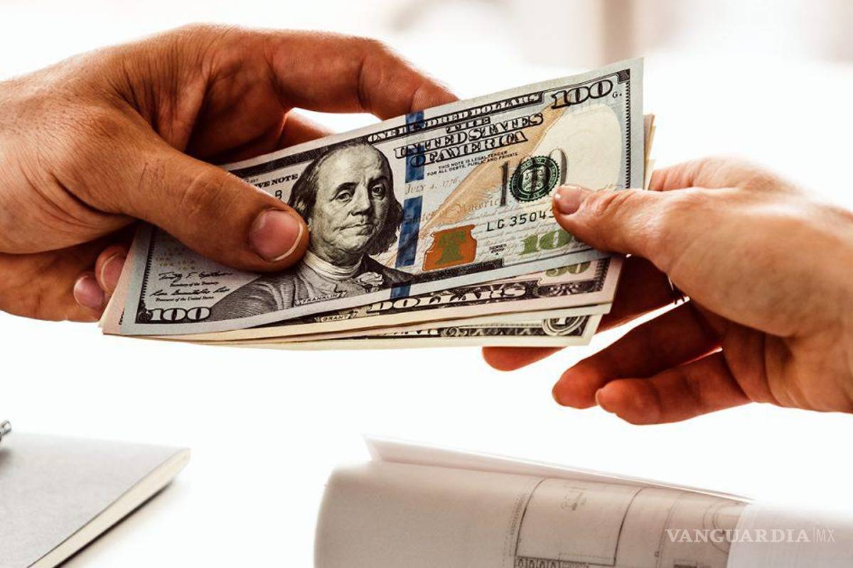 Tras dos años saliendo, flujos de capital al fin regresan a México