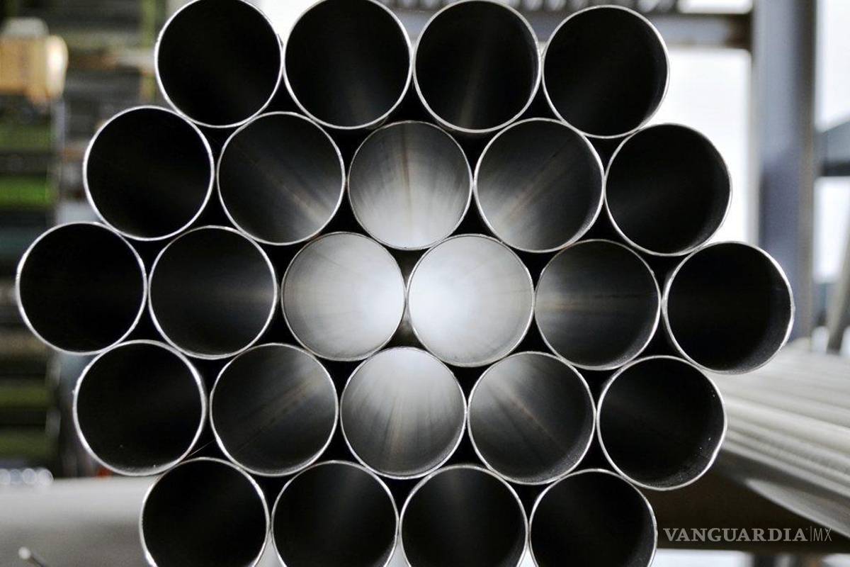 Gobierno de Biden reprocha a México aumento de las exportaciones de acero