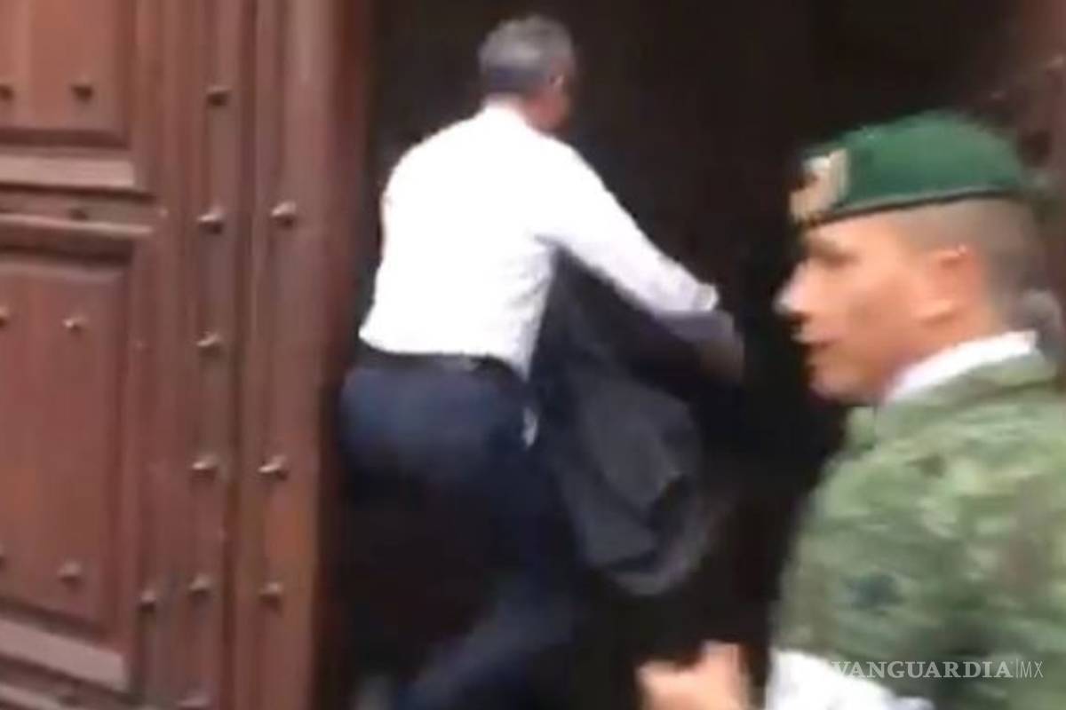 El brinquito de Hugo López-Gatell, y sus respectivios memes (videos)