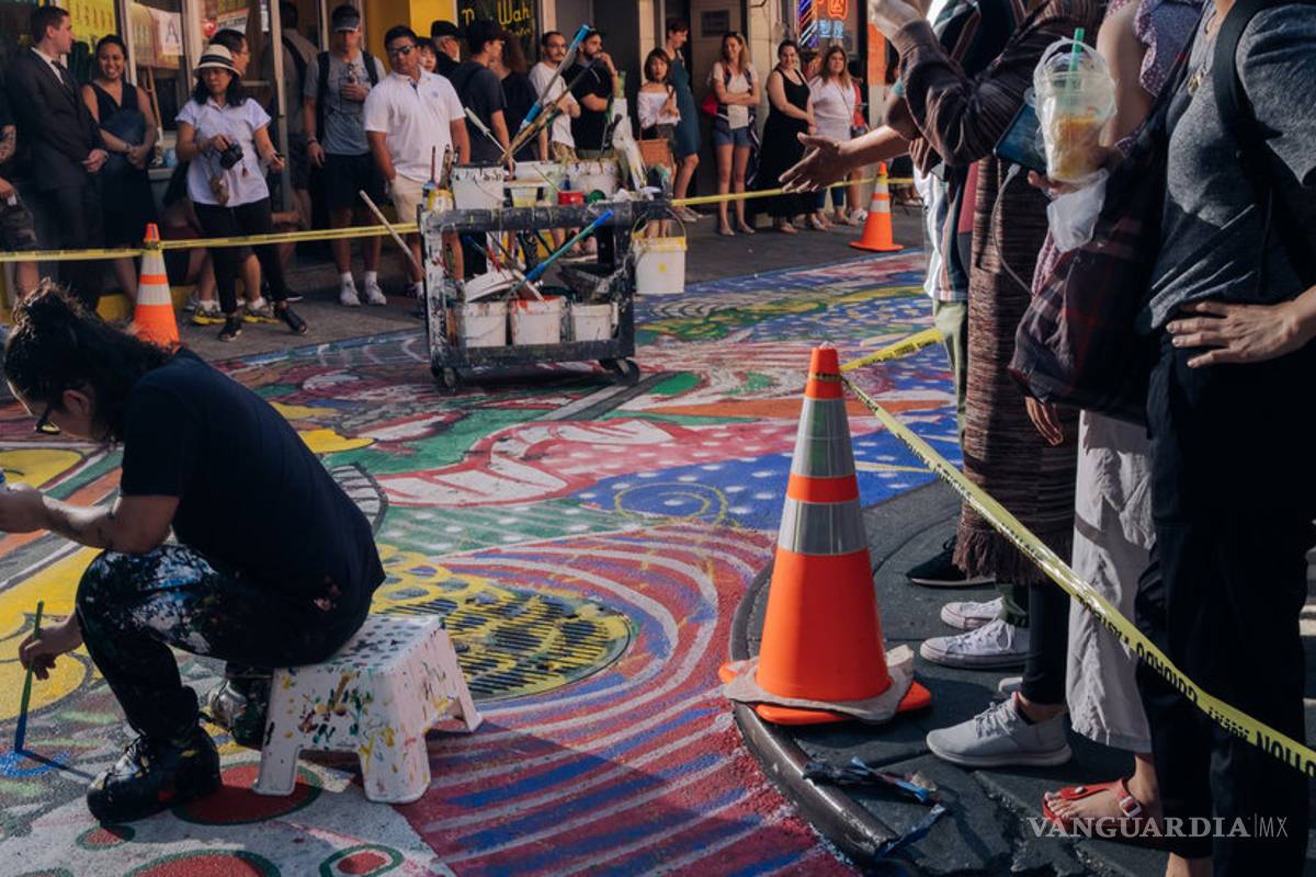 Calle en Nueva York es convertida en una obra maestra del grafiti