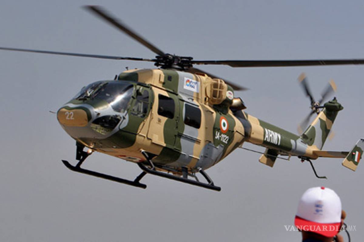 Cae helicóptero en India y mueren cinco personas