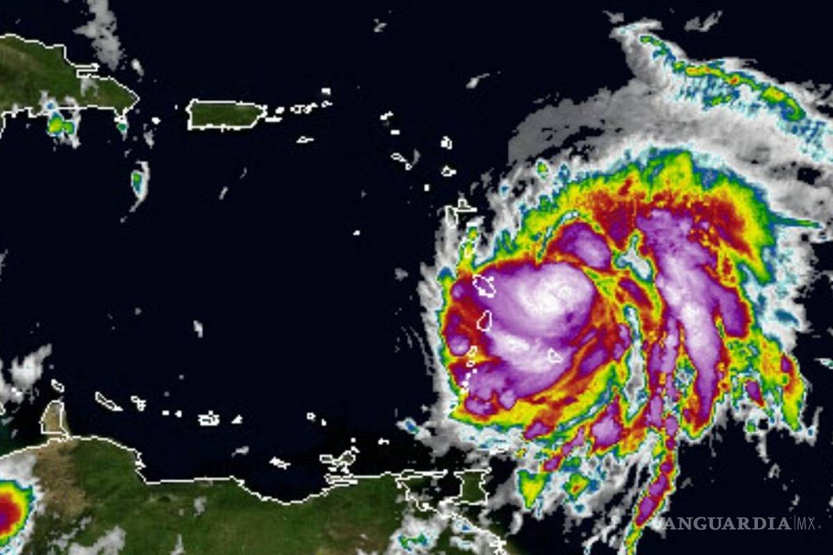Huracán María sube a categoría 3