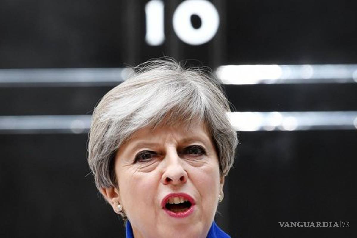 Theresa May no dimite y anuncia: ‘Formaré un nuevo gobierno’