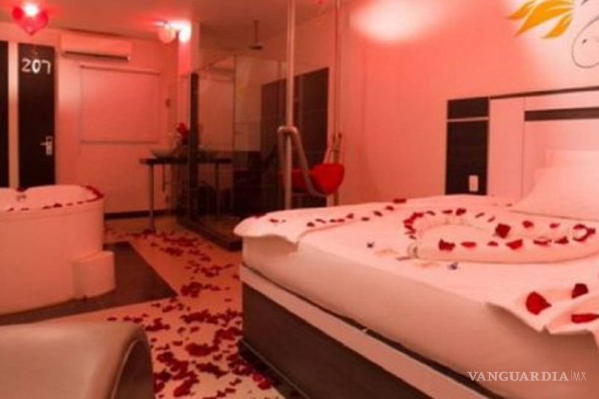 Mujer demanda a motel porque destapó su infidelidad y eso la llevó al divorcio