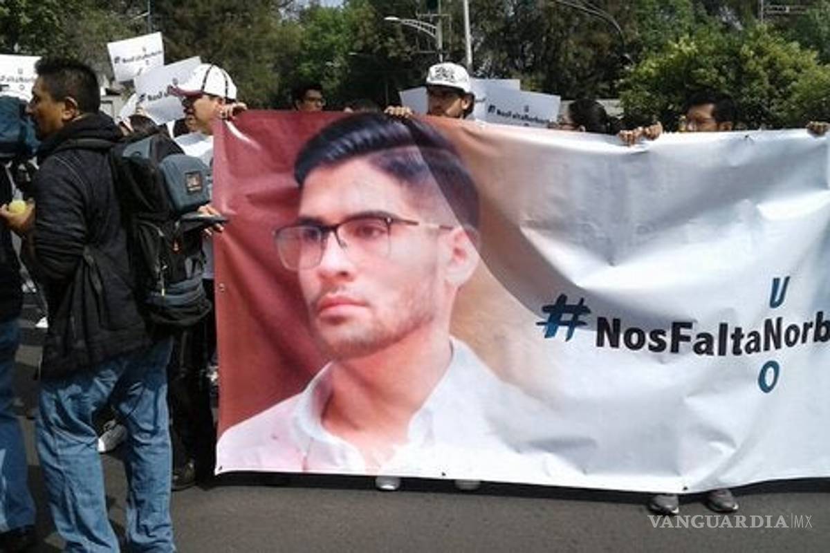 Piden reforzar seguridad en escuelas de todo México tras asesinato de Norberto