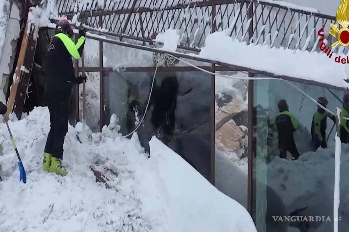 Buscan a 23 personas en hotel sepultado en Italia; suman 11 sobrevivientes