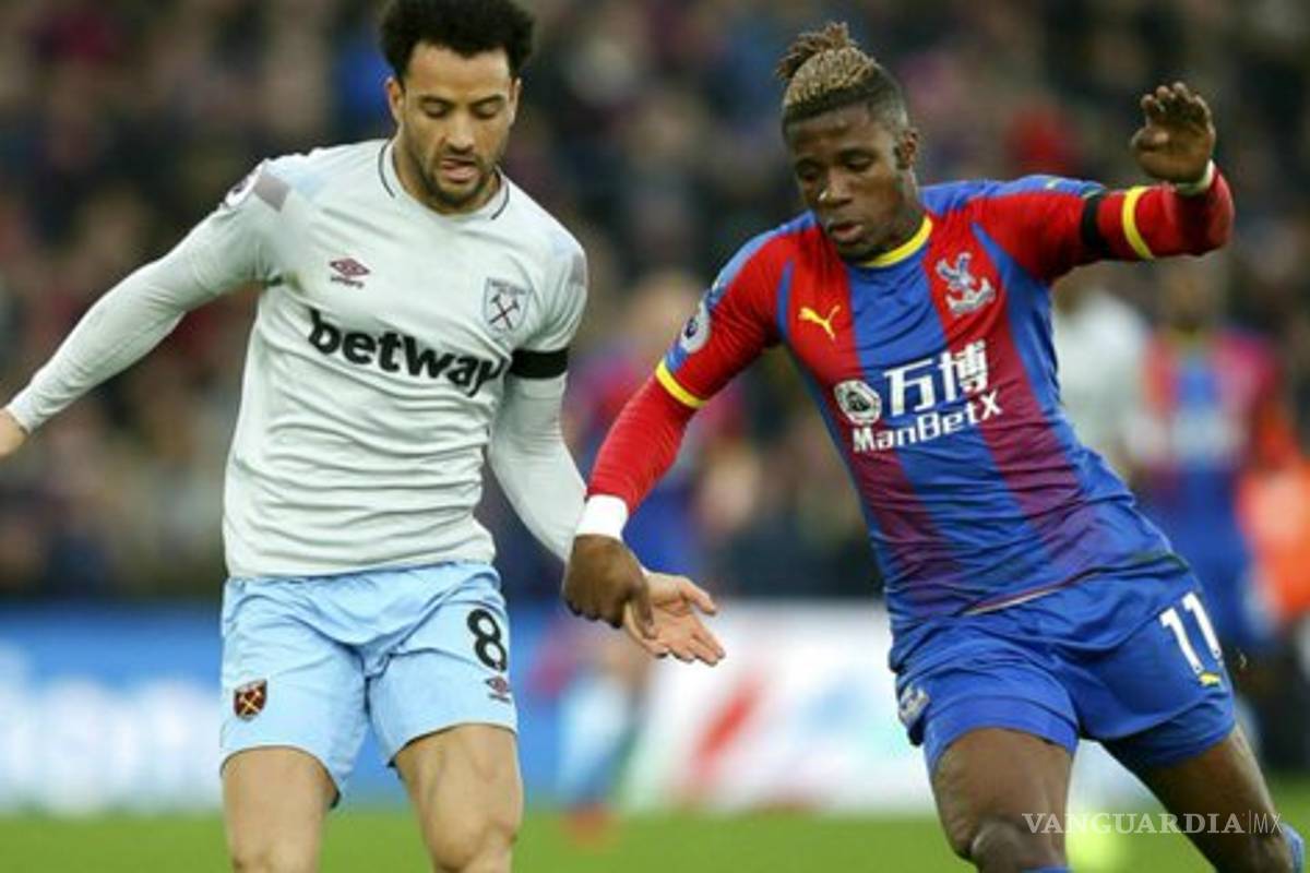 'Chicharito' titular en empate del West Ham