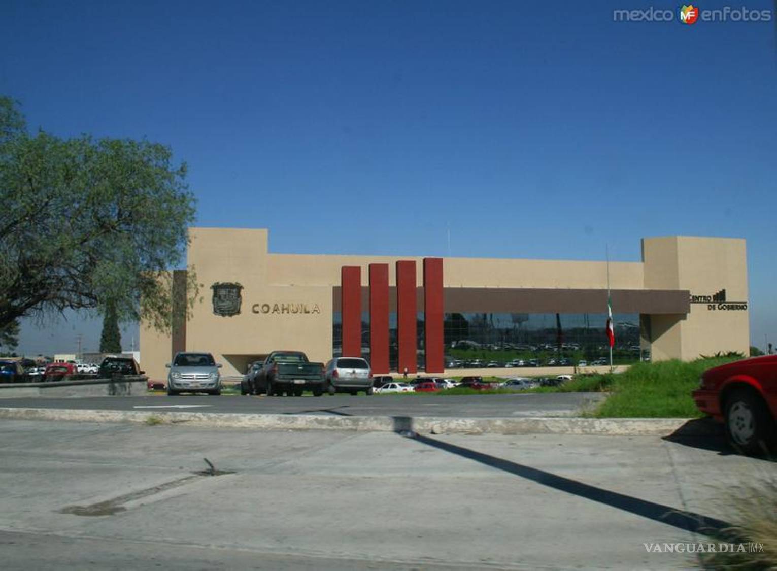 $!Un Centro de Convenciones para Saltillo fue una de las promesas de campaña del ahora exgobernador Miguel Ángel Riquelme; no se concretó.