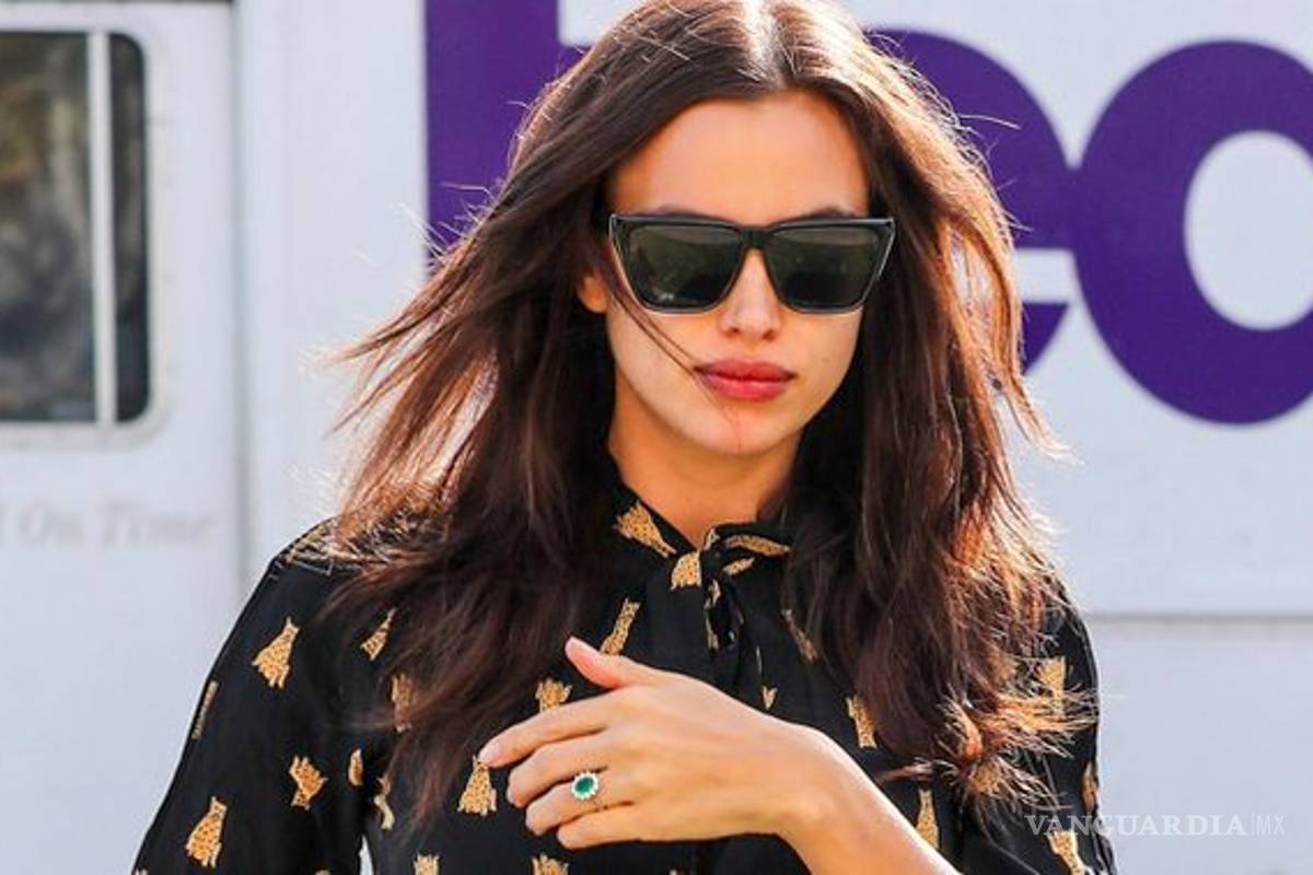 Irina Shayk se pasea con anillo de compromiso
