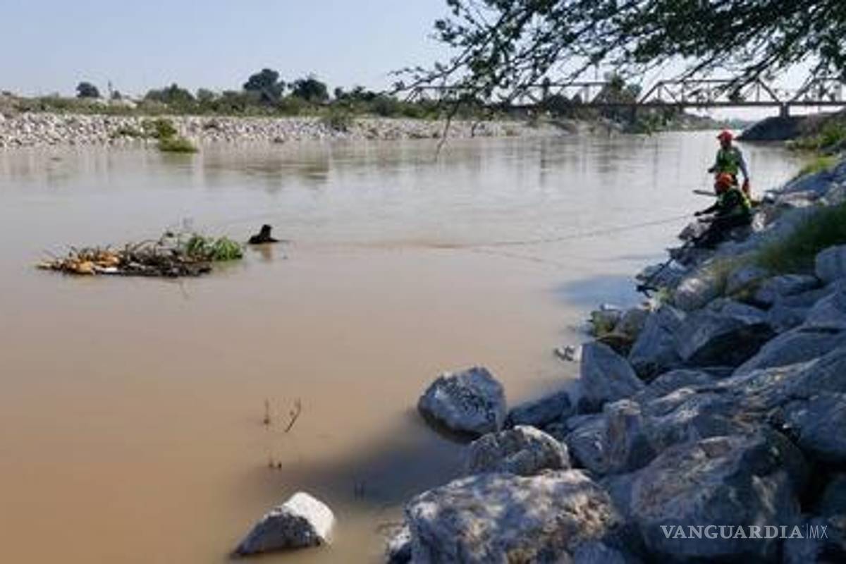Roban equipo a los Bomberos de Torreón mientras rescataban a sujeto del río Nazas