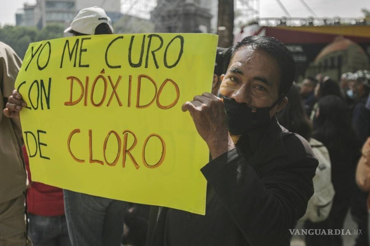 Protestan contra cubrebocas y COVID en CDMX, piden usar dióxido de cloro