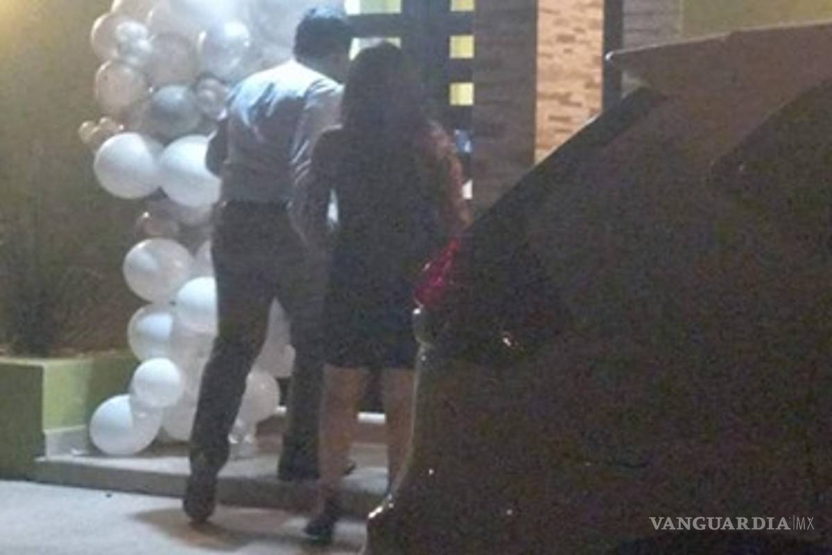 $!Alcalde de Morena en Sinaloa se vacunó contra COVID-19 ¡y hace fiesta!