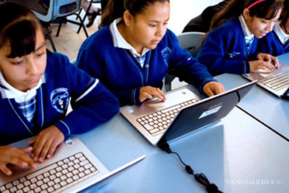 Expertos advierten de riesgos en aplicación de nuevo modelo educativo