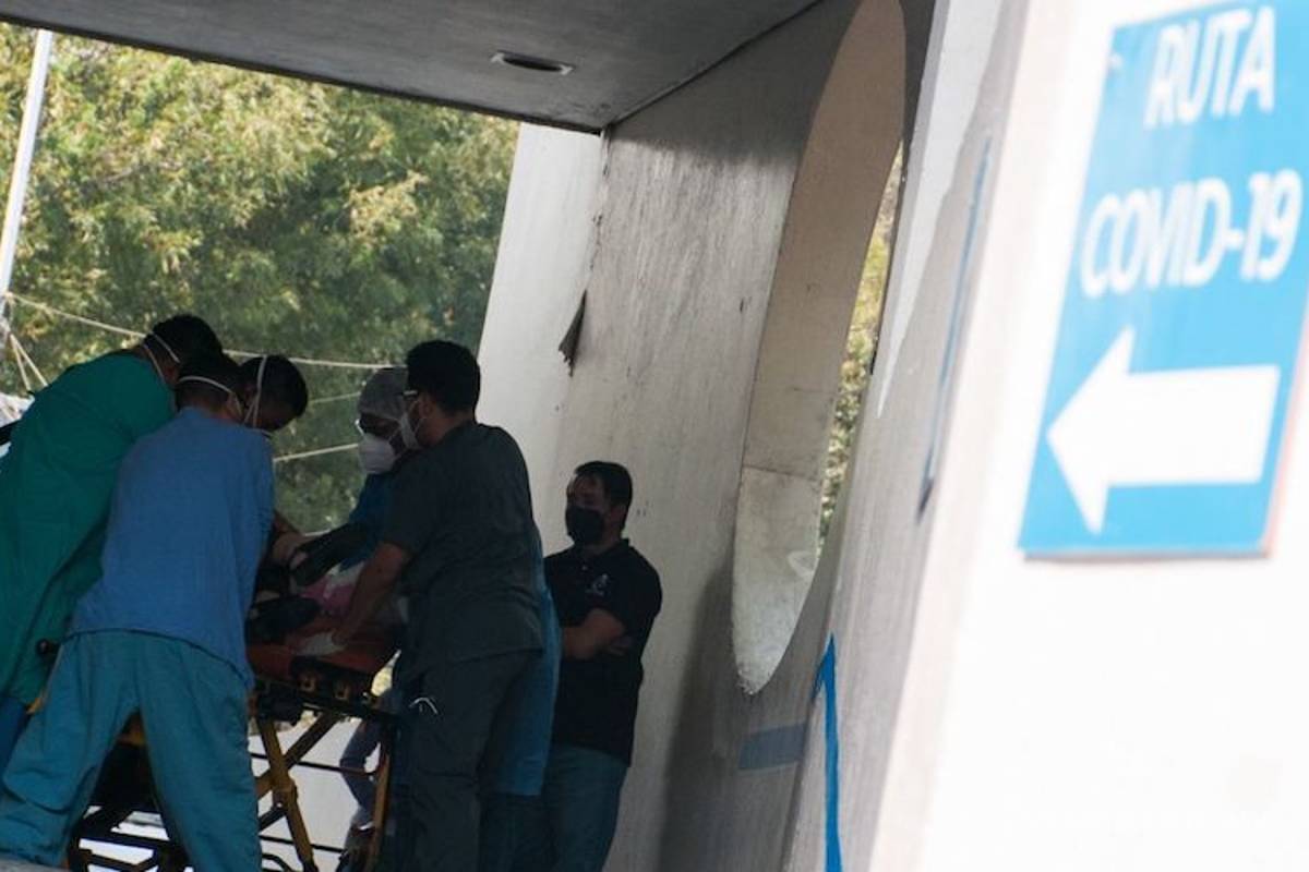 En enero colapsarán hospitales si contagios no bajan en diciembre, alertan