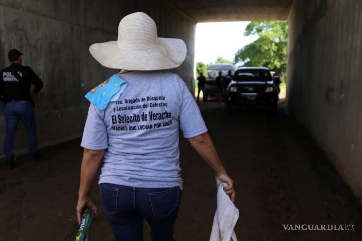 Un grupo de mujeres activistas encuentra 75 fosas clandestinas en Veracruz