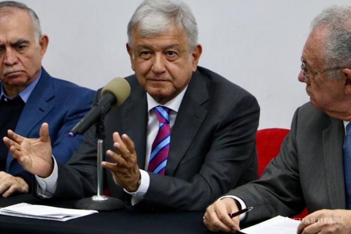 AMLO minimiza la depreciación del peso por la cancelación del NAIM