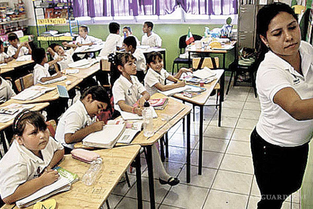 Docencia es fundamental para el desarrollo de México: Peña Nieto