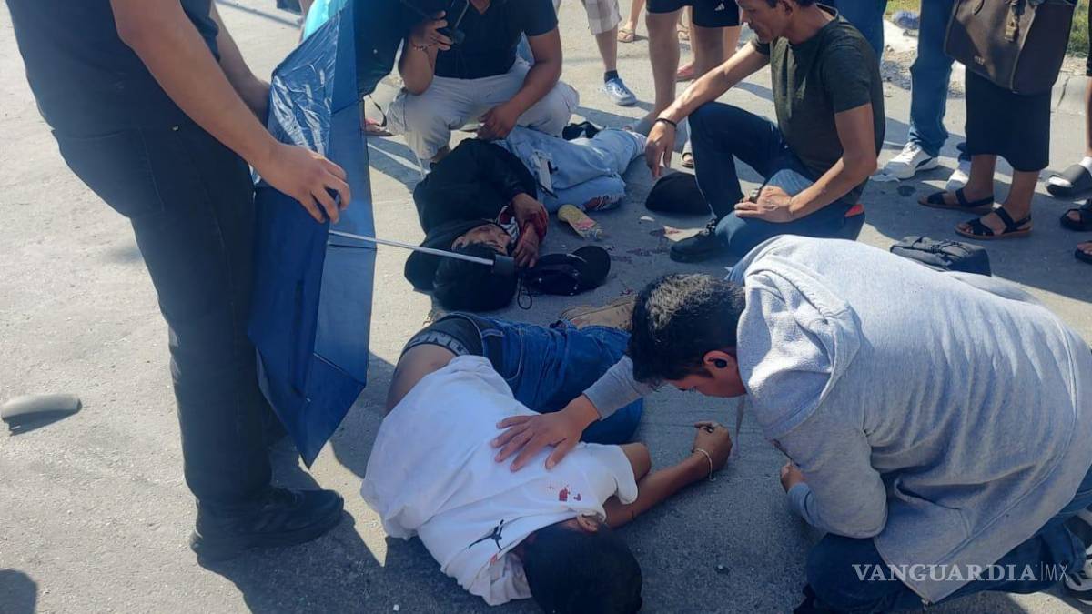 Fallece joven en accidente en moto en Saltillo; sus dos acompañantes están graves (VIDEO)