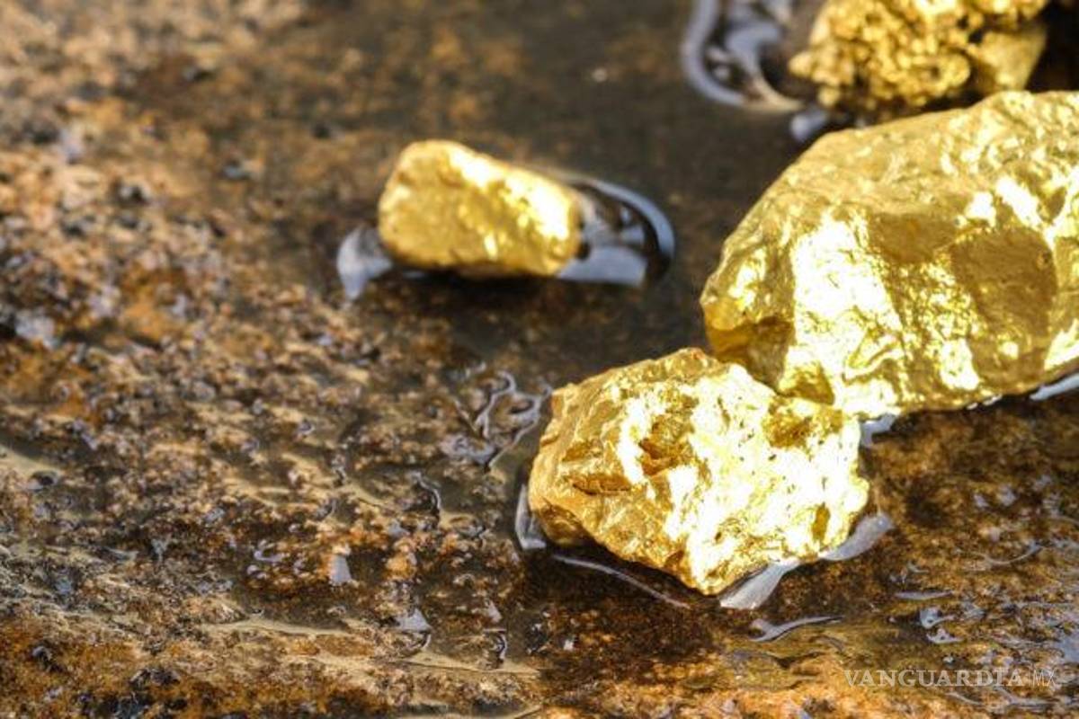 Precio del oro retrocede ante aumento de aranceles hacia EU por parte de China