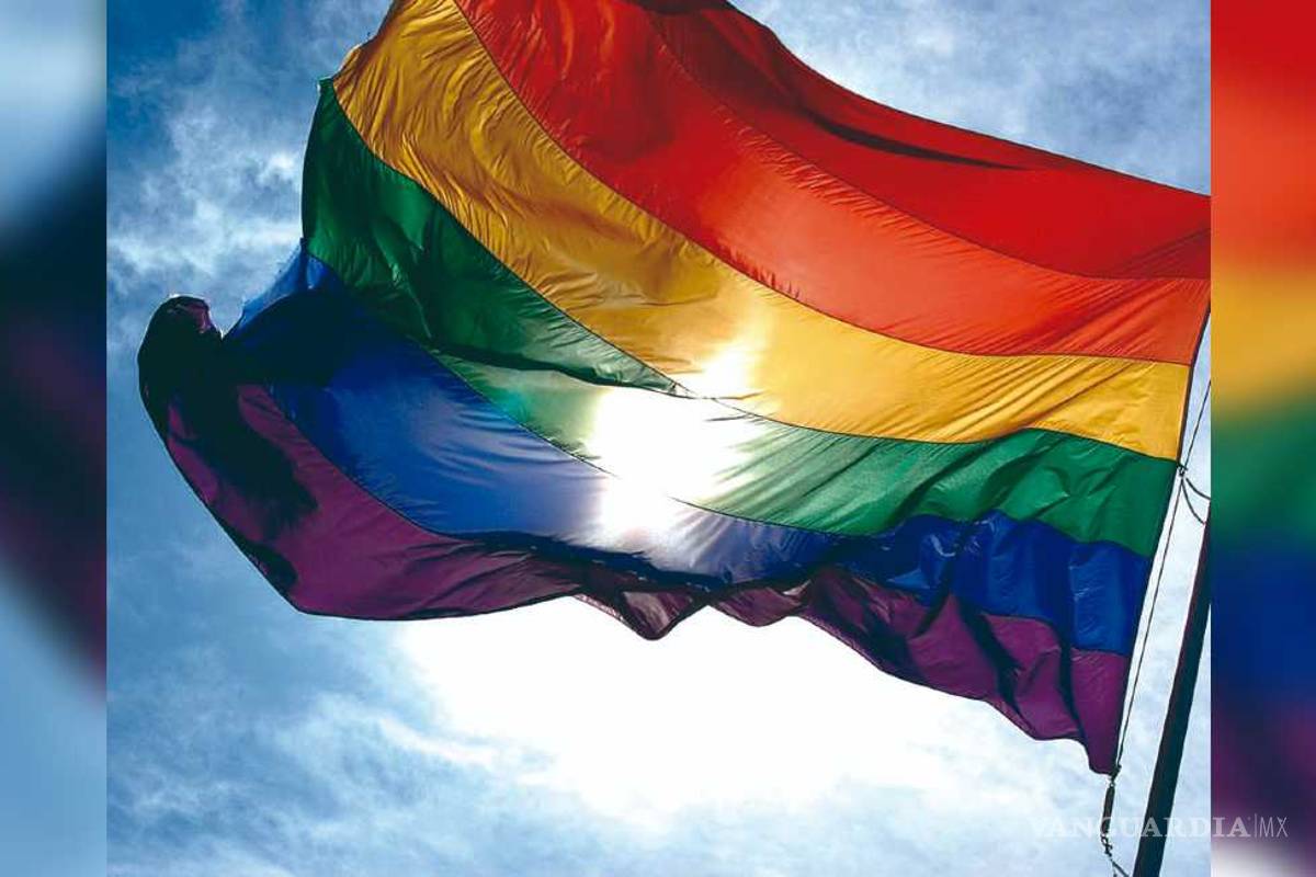 Se manifiestan en Saltillo contra la homofobia en redes sociales