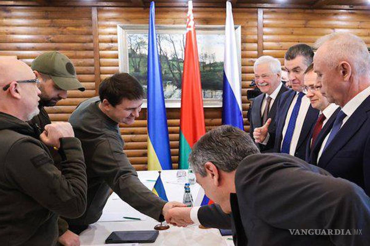 Rusia y Ucrania acuerdan un cese al fuego temporal para evacuación de civiles