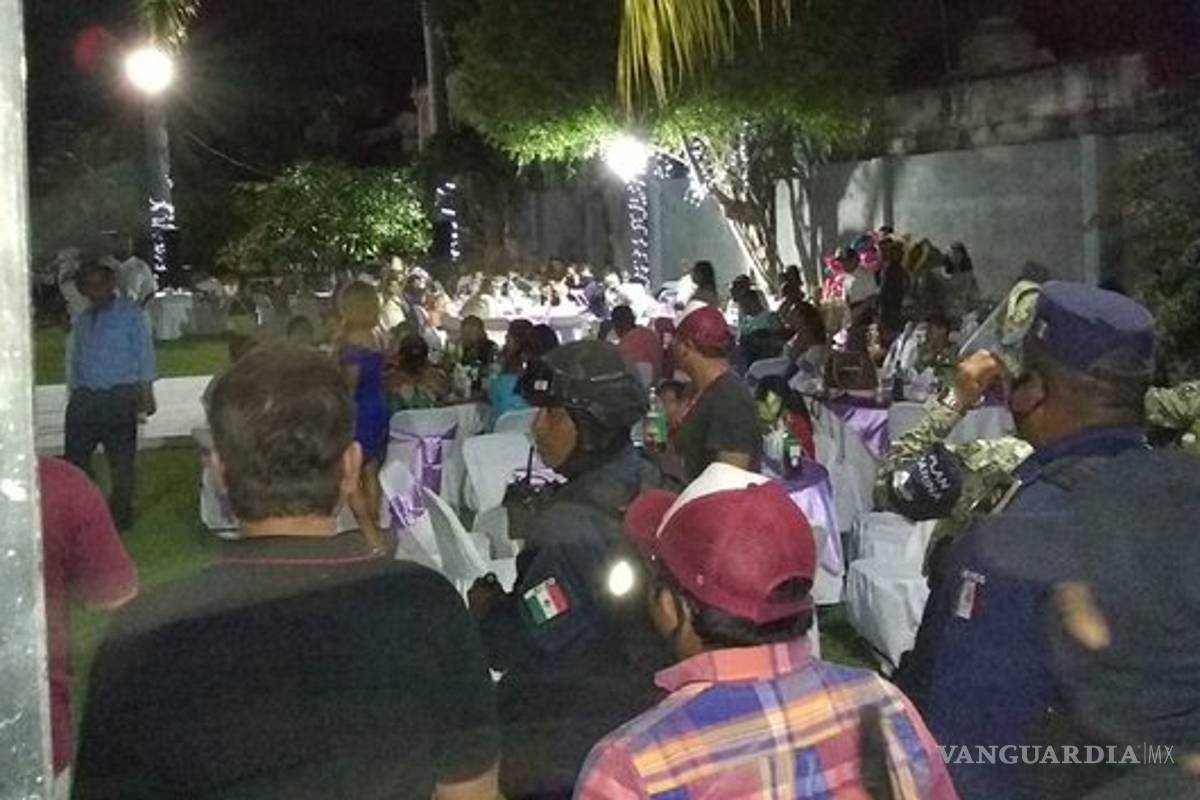 $!Arman boda y fiesta de XV en Acapulco con más de 700 invitados, las clausuran