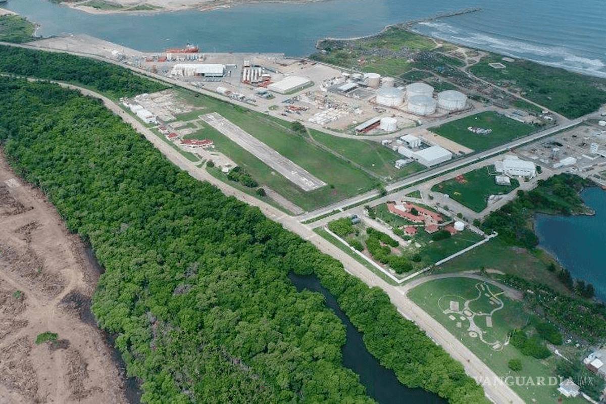 Mil 800 elementos federales vigilarán construcción en Dos Bocas