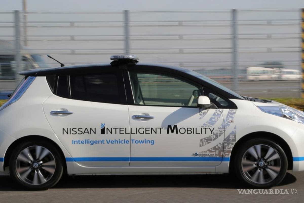 Nissan prueba autos sin conductor en una planta de Japón
