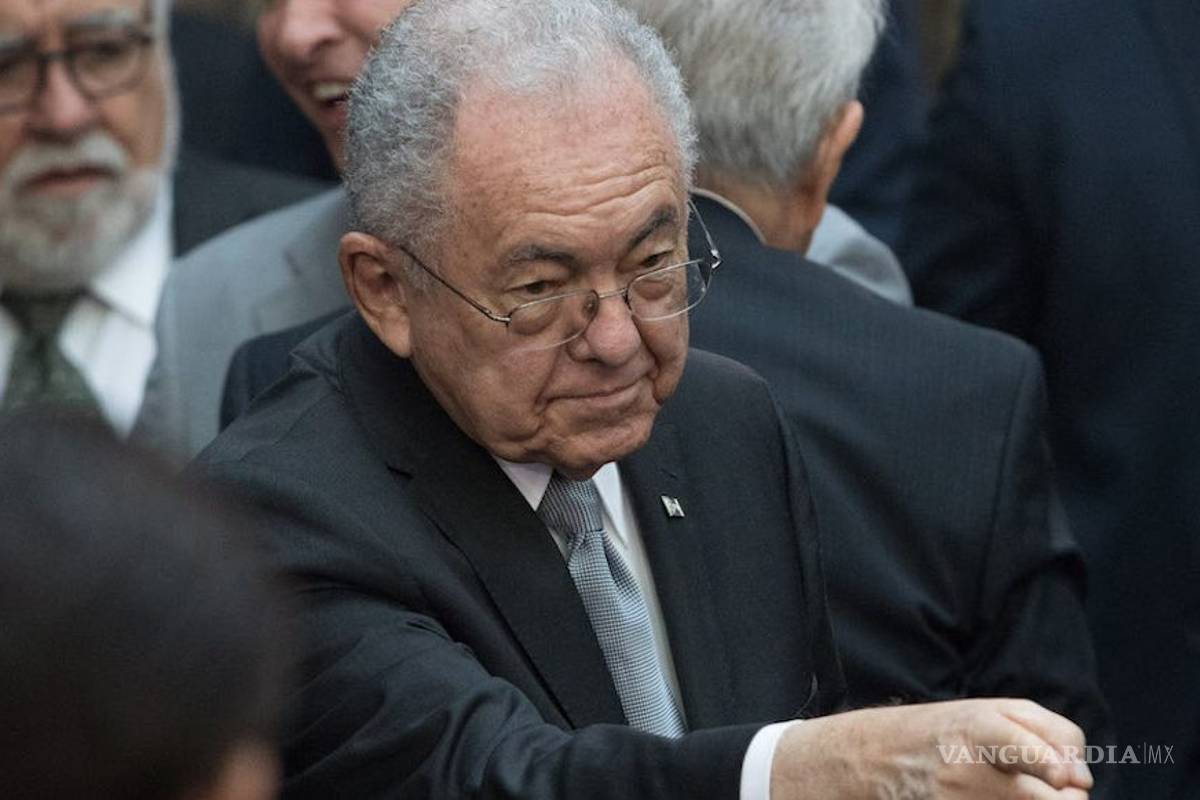 'Compro dos boletos'; el viernes no era factible y ahora Jiménez Espriú está convencido de rifa por avión presidencial