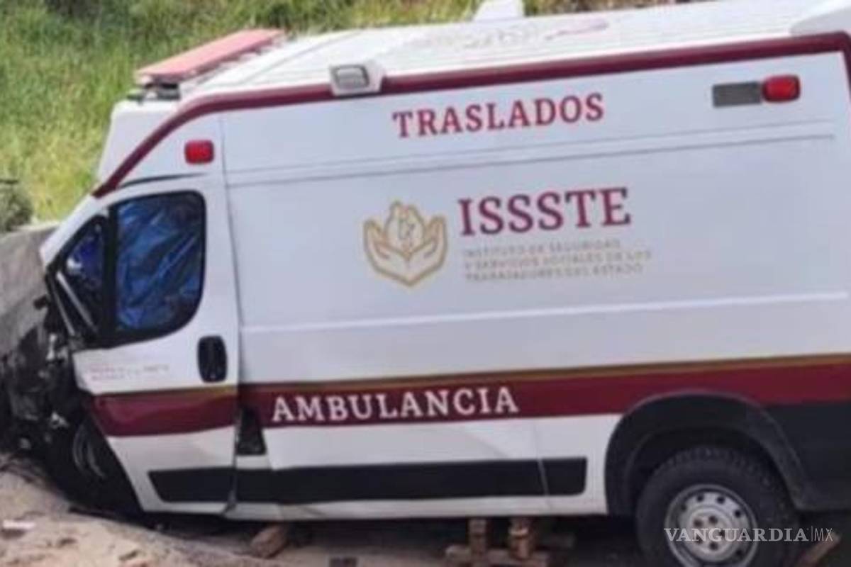 $!Seis muertos deja choque de ambulancia en Chihuahua