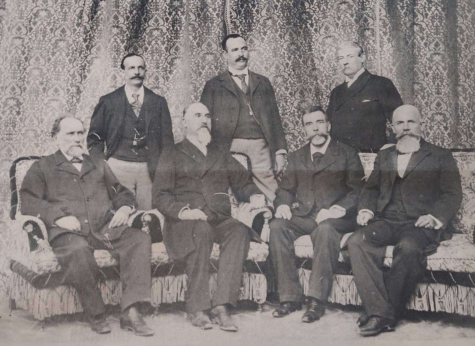 $!Fotografía del primer Consejo Administrativo del Banco Coahuila