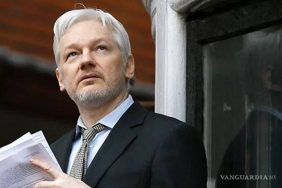 Suecia quiere interrogar a Assange en Londres por presunta violación