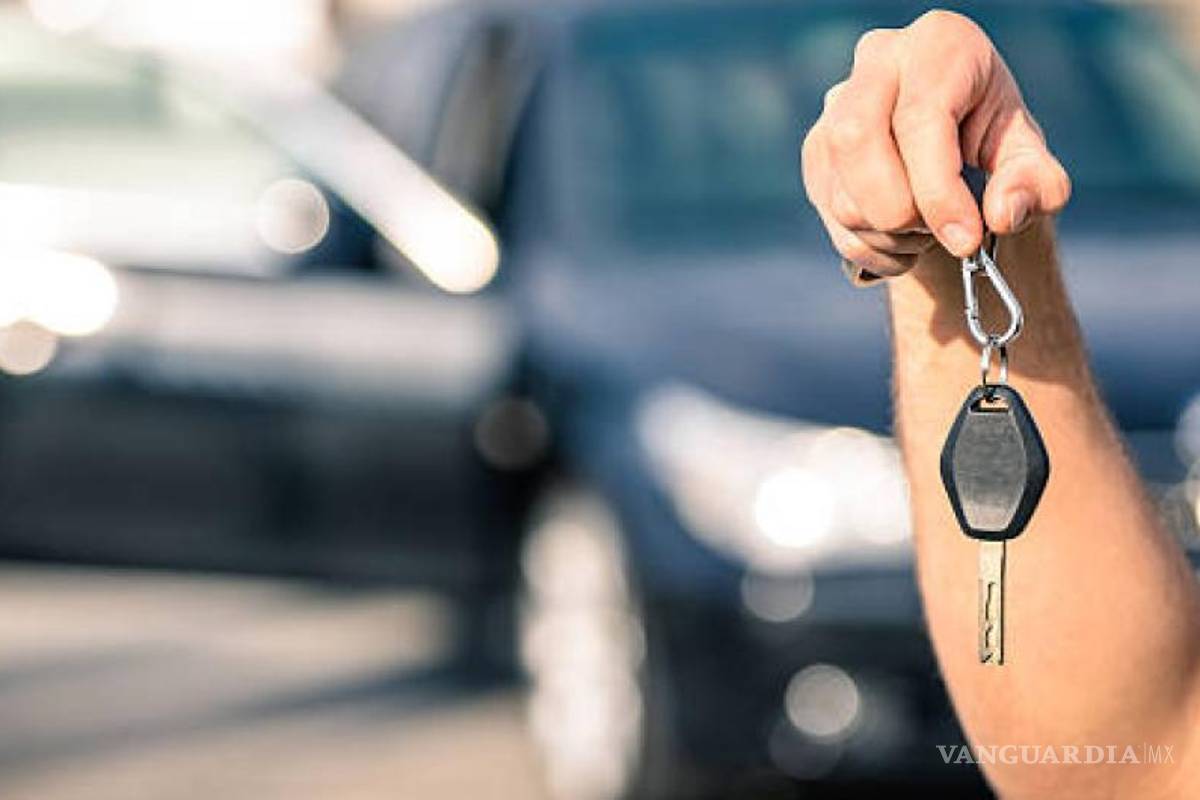 Mete freno la venta de autos nuevos; cae casi 6% en junio