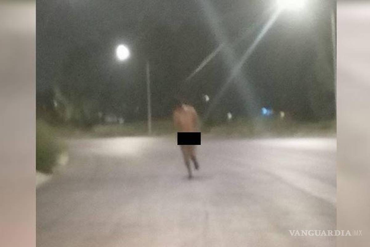 Sale corriendo desnudo para evitar que amante sea descubierta por su esposo