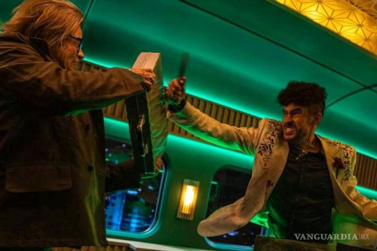 En “Bullet Train” Bad Bunny y Brad Pitt se pelean a bordo de un tren de alta velocidad