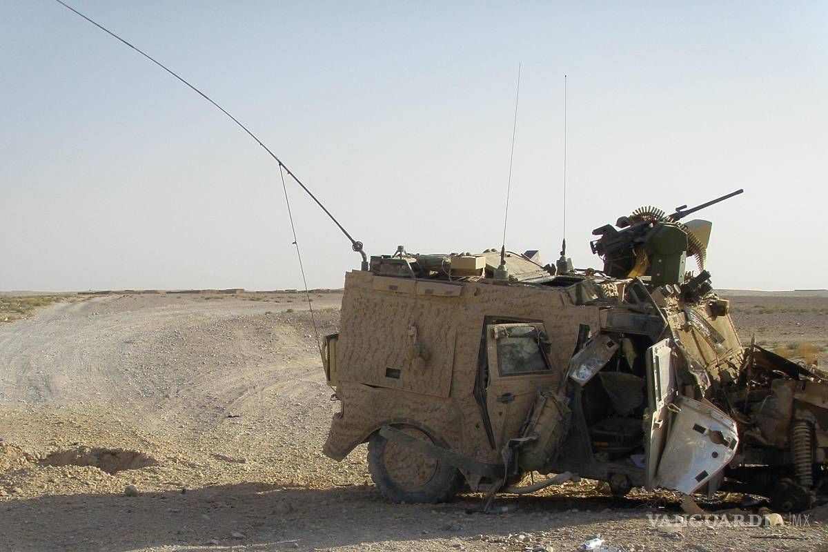 $!19/08/2010. Imagen de Martin Tamm Andersen, exjefe de pelotón de la Infantería de Marina de EU, de un vehículo del Ejército destruido en Helmand, Afganistán.