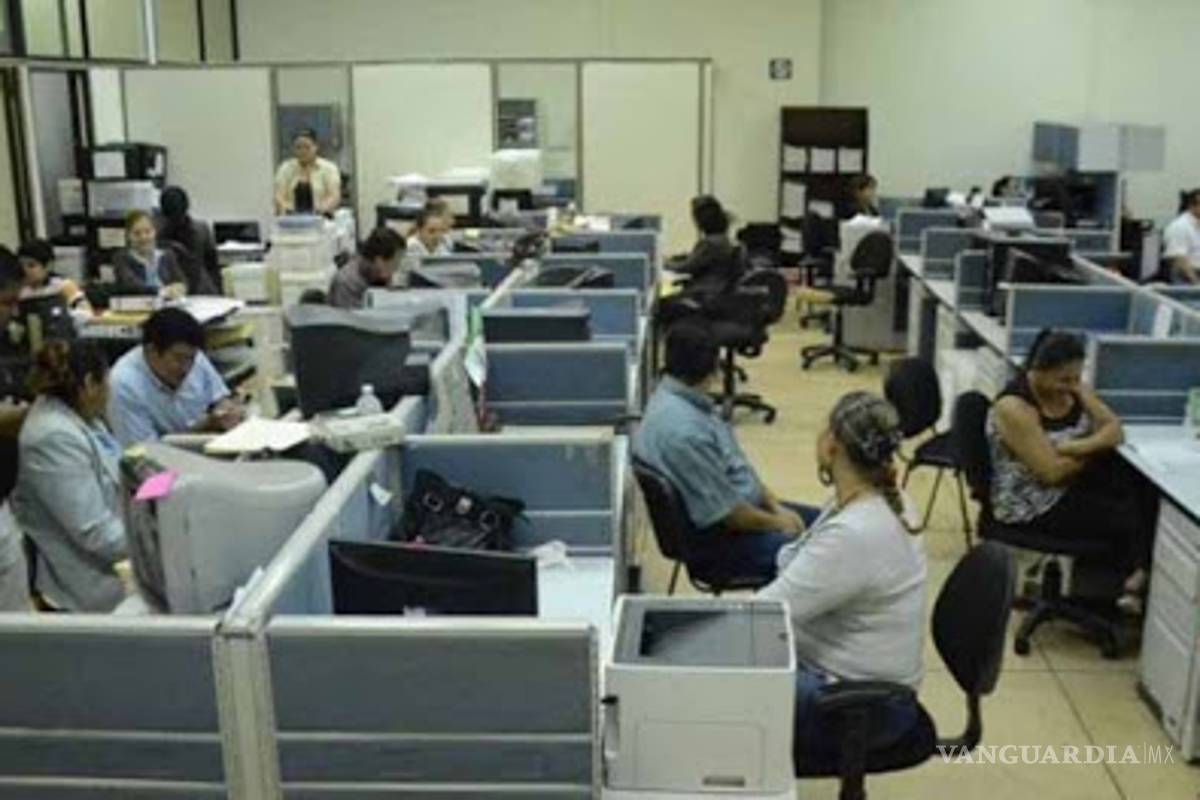 Más de 20 mil servidores públicos se quedarán sin aguinaldo por covid-19