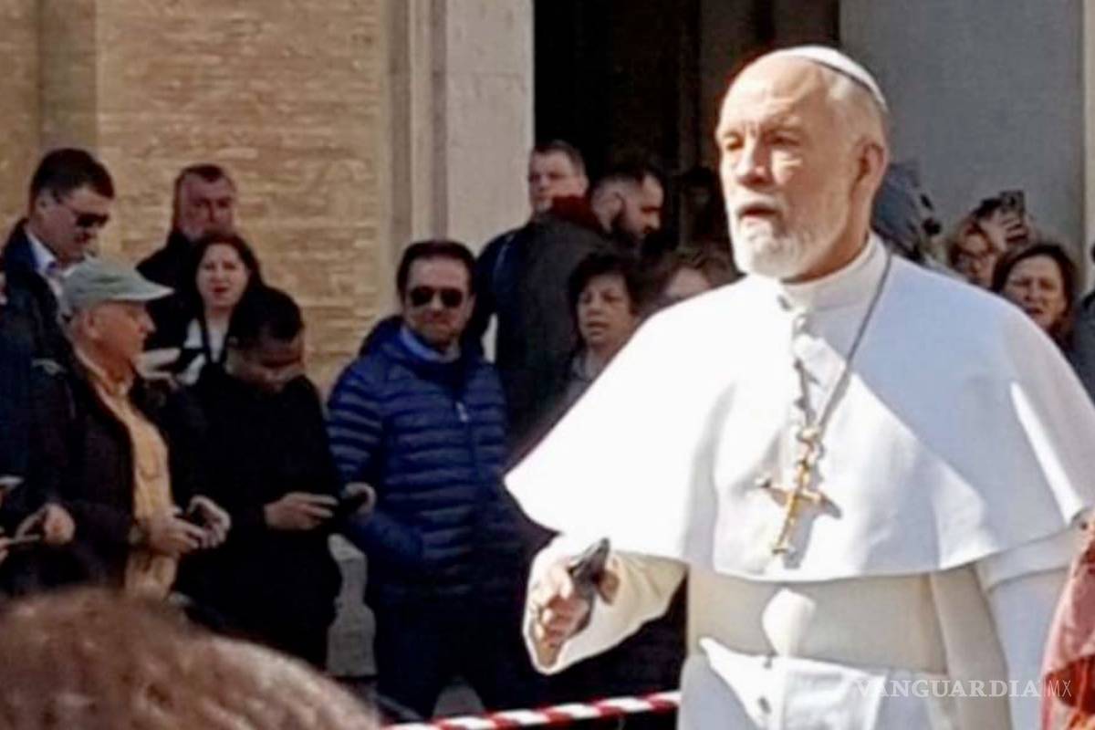John Malkovich es el Papa de Sorrentino... y es ateo