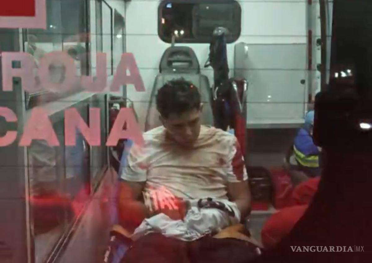 Riña a las afueras de bar en Centro Histórico de Saltillo deja herido con arma blanca; no hay denuncia formal