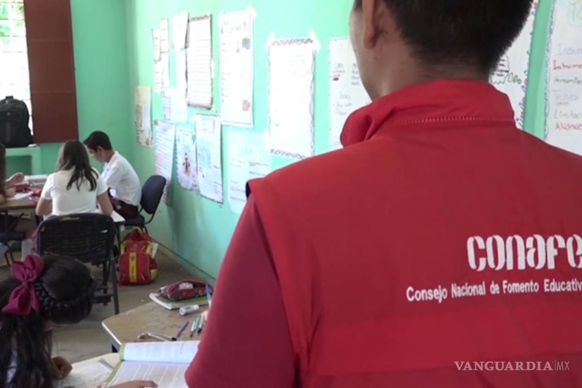 Revelan que Conafe cometió irregularidades con gastos de 120 mdl para dotar de celulares a 32 mil jóvenes