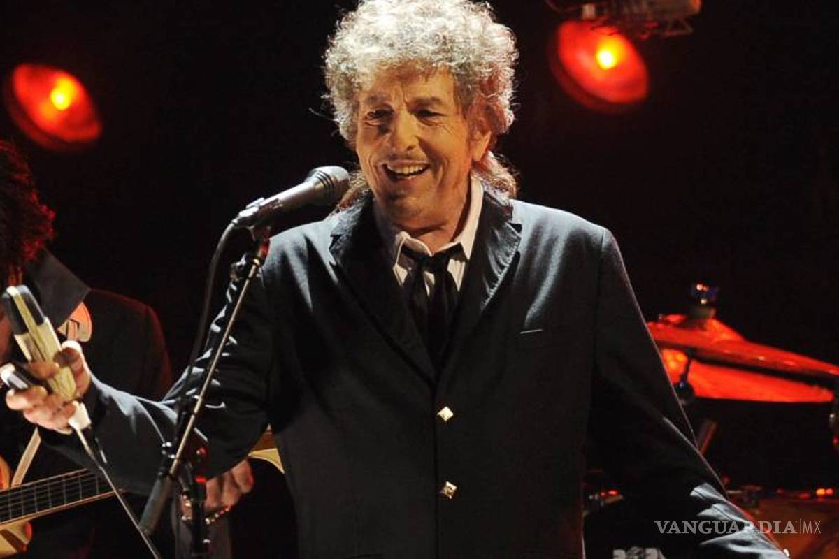 Bob Dylan, Elton John y Adam Schlesinger