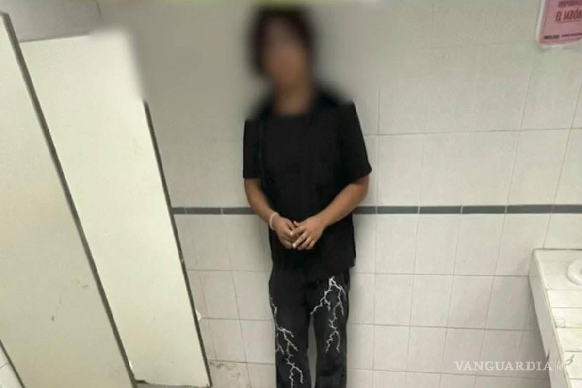 Detienen a estudiante de la UTC por tomar fotografías a compañeras en el baño (video)