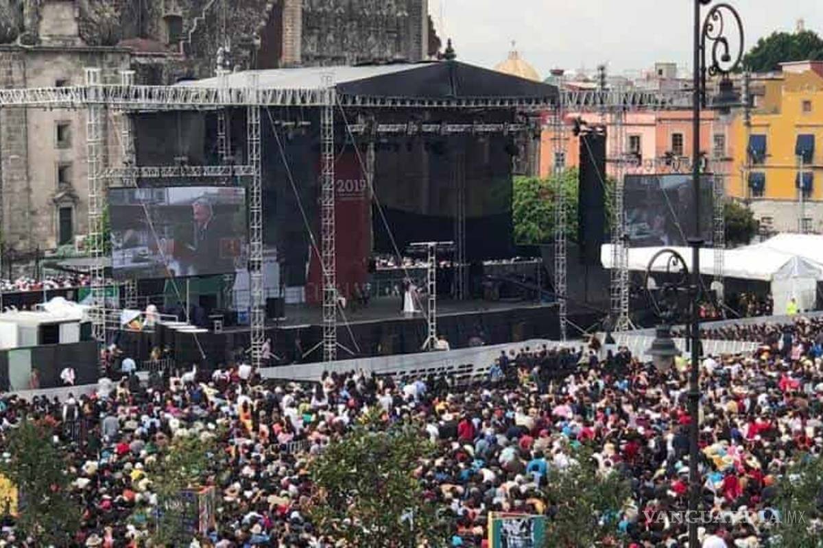¡Ay vida mía! AMLO se reunió con 'La Diosa de la Cumbia' en el backstage del AMLOfest