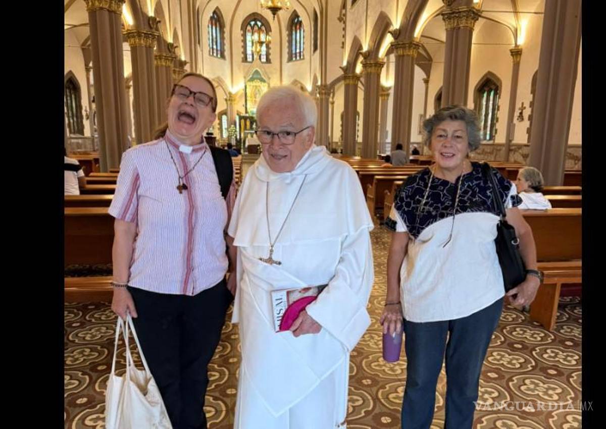 $!La Diócesis de Saltillo notificará al Vaticano sobre la intervención de la clériga anglicana Emilie Smith (izq.), en la liturgia católica, acto considerado contrario a las normas eclesiásticas.