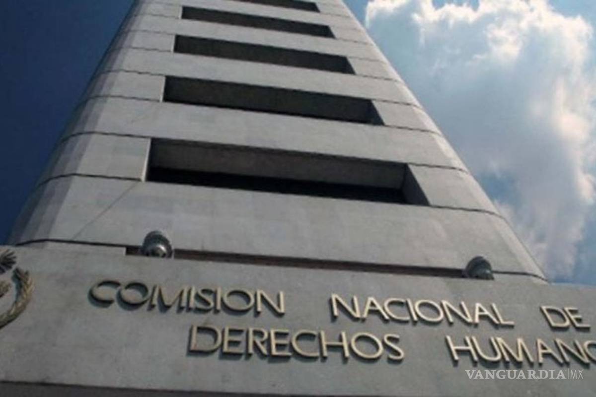 $!AMLO minimiza renuncias en la CNDH y pide que 'vean los antecedentes'