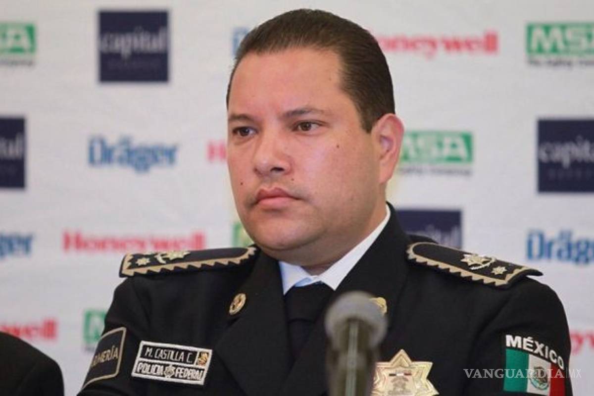 Policía federal se entrega en EU; lo investigan por nexos con el crimen